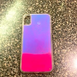 Size Xr glow vase with sand inside glows in the dark